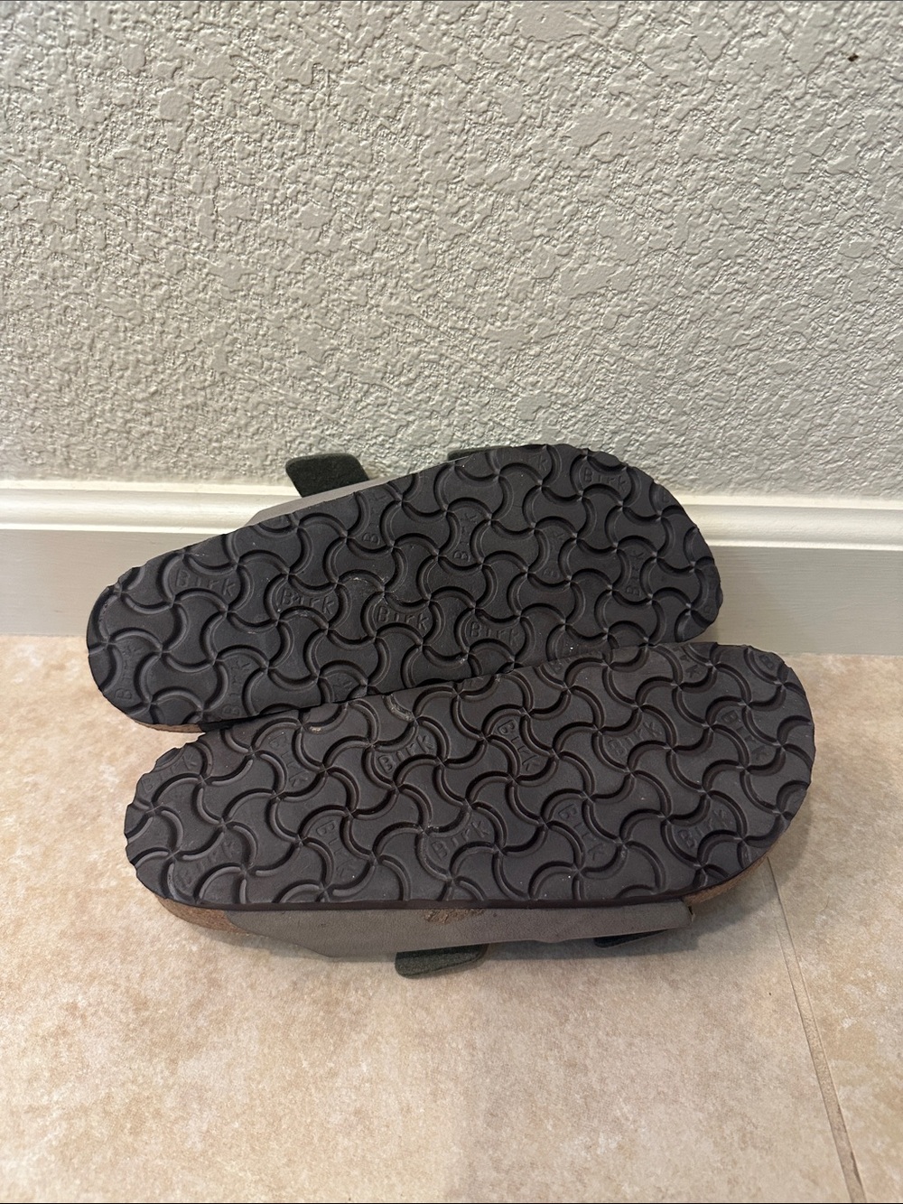 Birkenstock Arizona Sandals - Picture 4 of 4